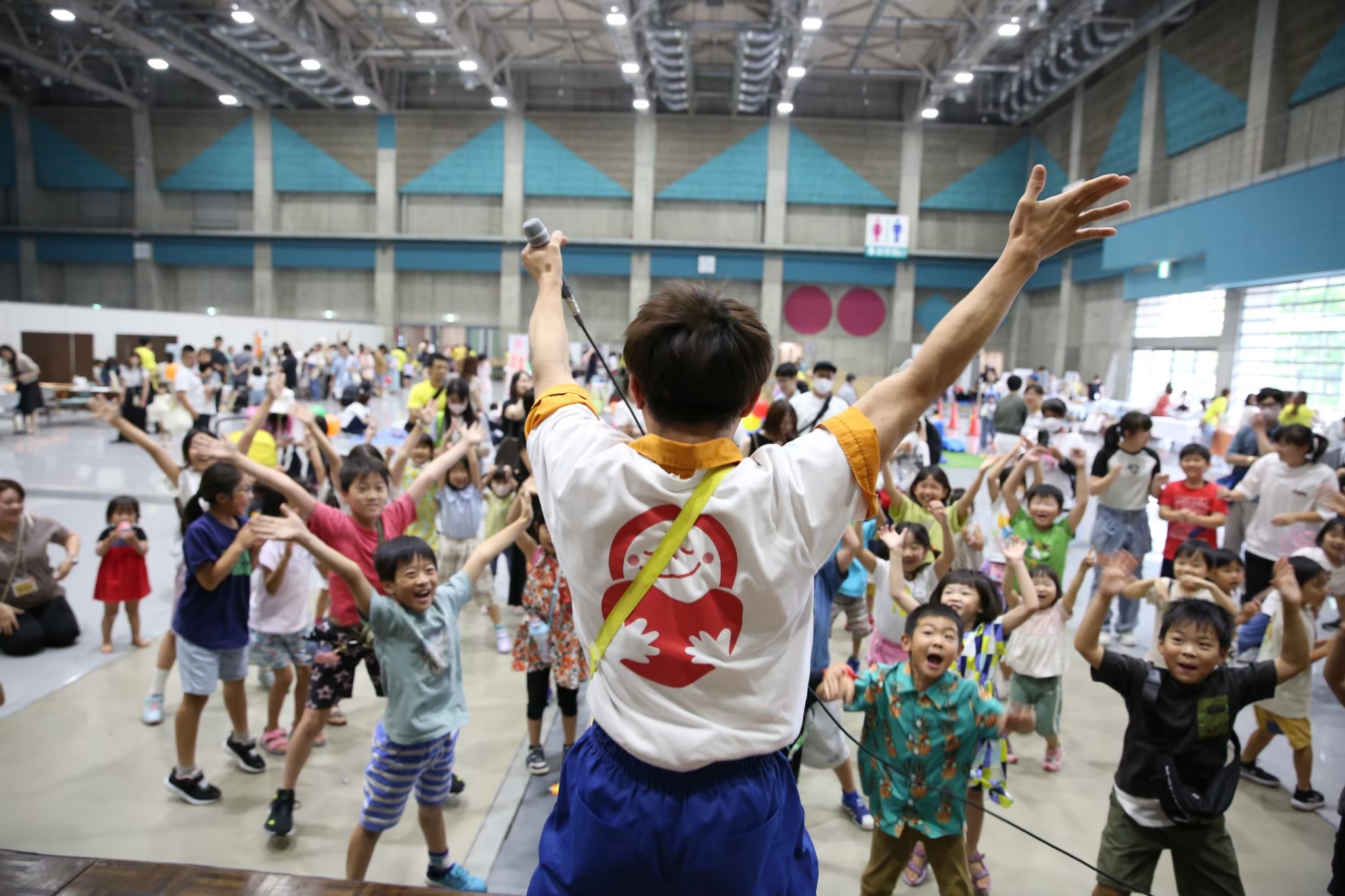 子どもたちとのダンス